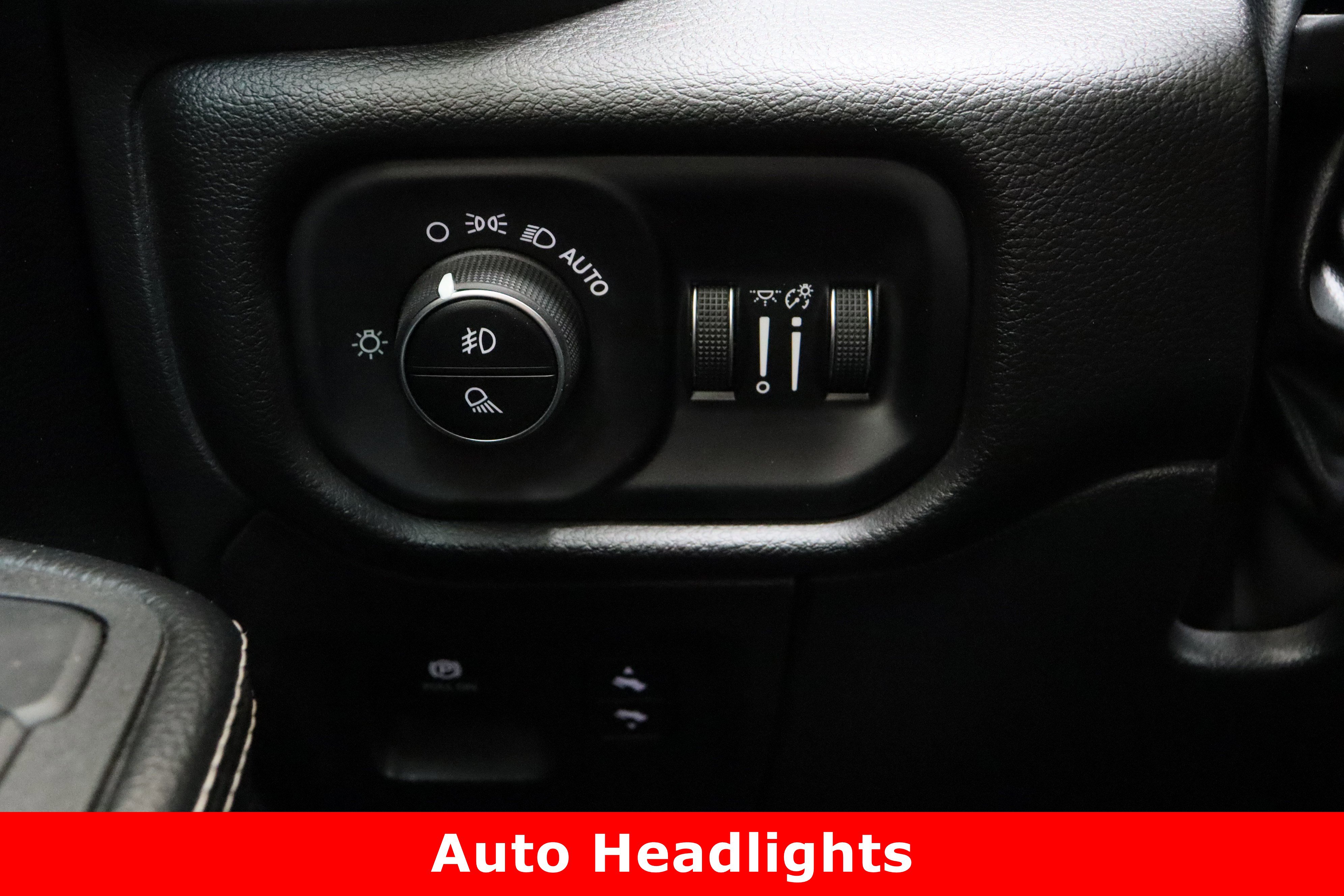 Used 2025 RAM 1500 Laramie w/ Sport Appearance Package AWD/4WD image 28