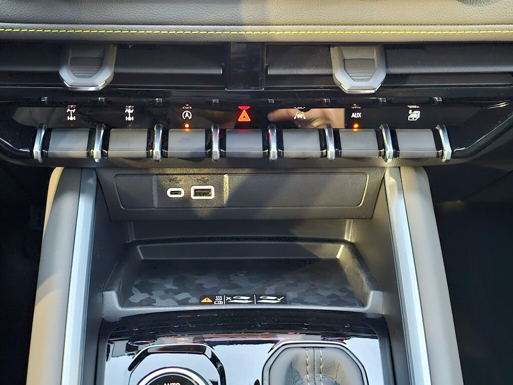 New 2026 Chevrolet Colorado ZR2 w/ Technology Package image 16