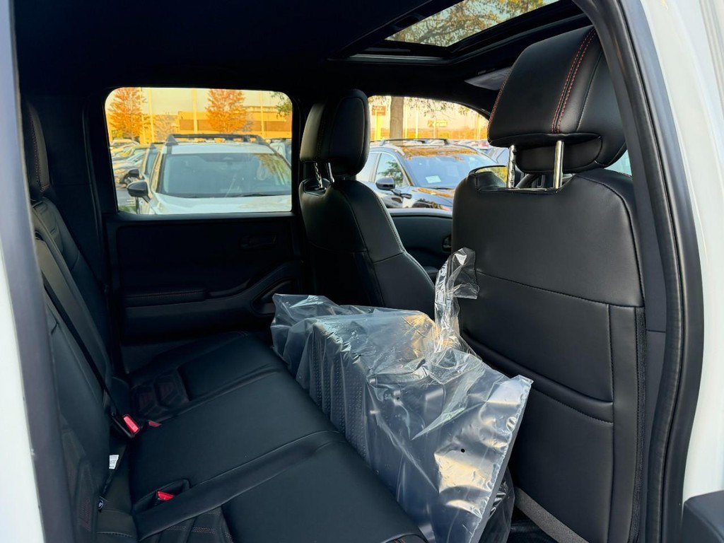 New 2027 Nissan Frontier PRO-4X w/ Pro Premium Package AWD/4WD image 4