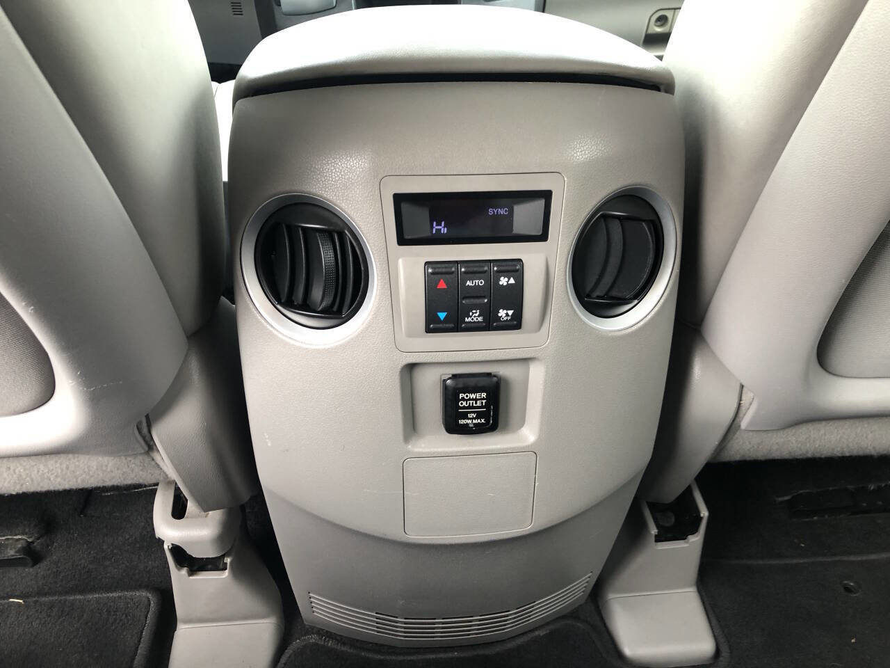Used 2010 Honda Pilot EX-L image 16