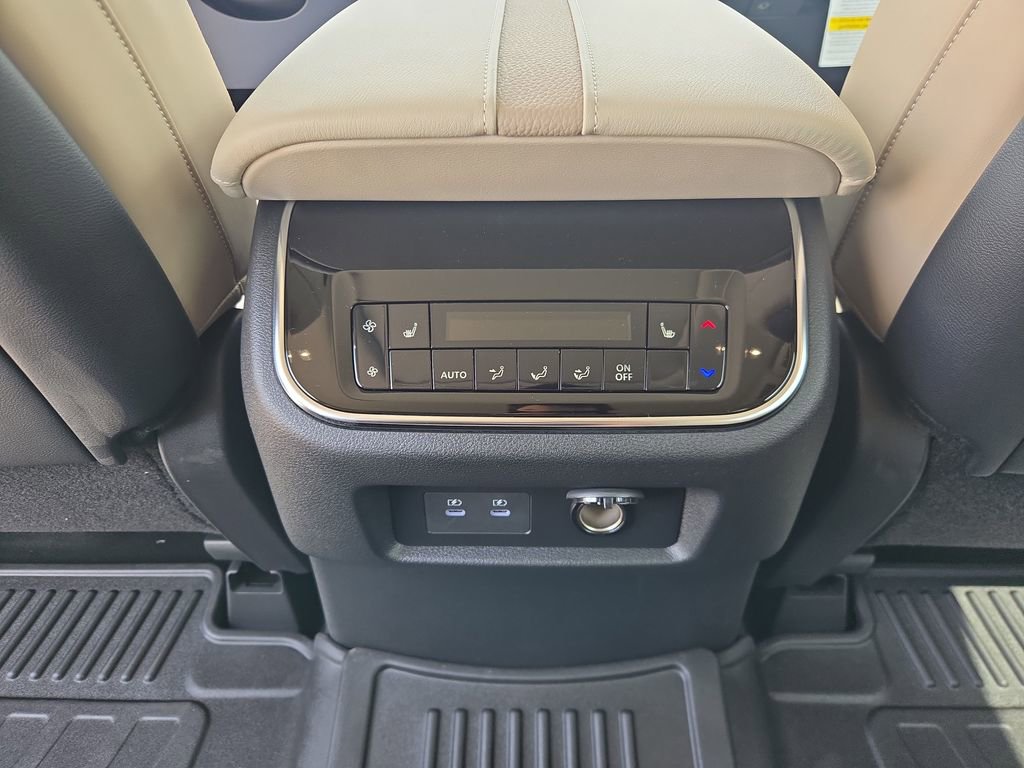 New 2026 Nissan Armada Platinum Reserve AWD/4WD image 18
