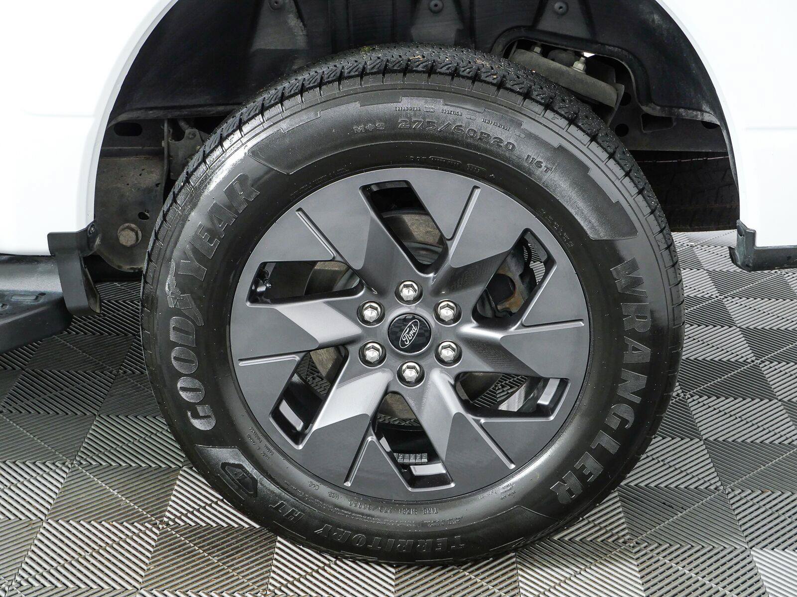 Used 2024 Ford F150 Lightning Flash AWD/4WD image 36