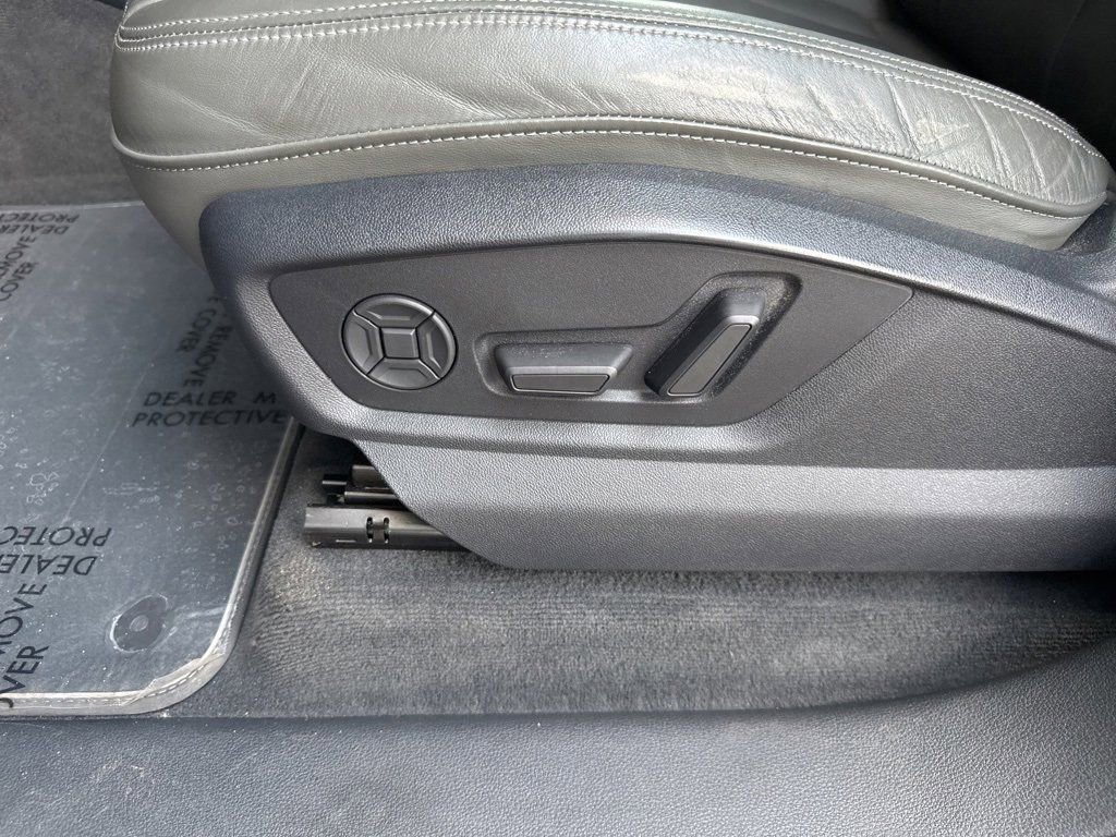 Used 2019 Audi Q8 Premium w/ Convenience Package image 33