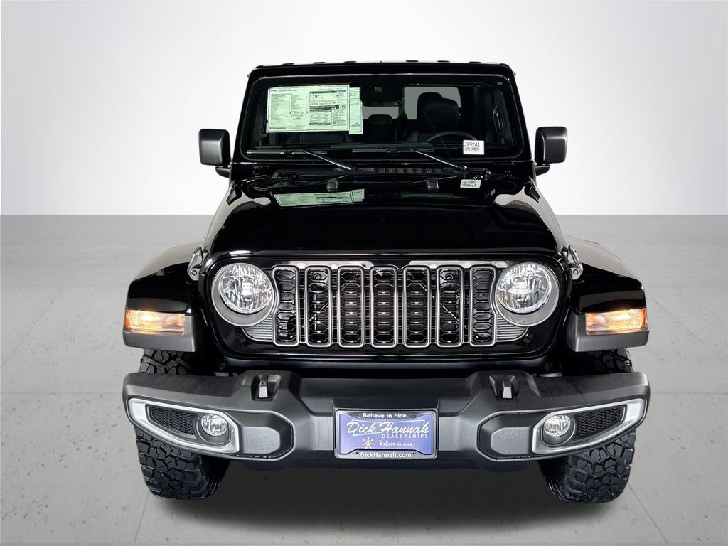 New 2025 Jeep Gladiator Sport image 3