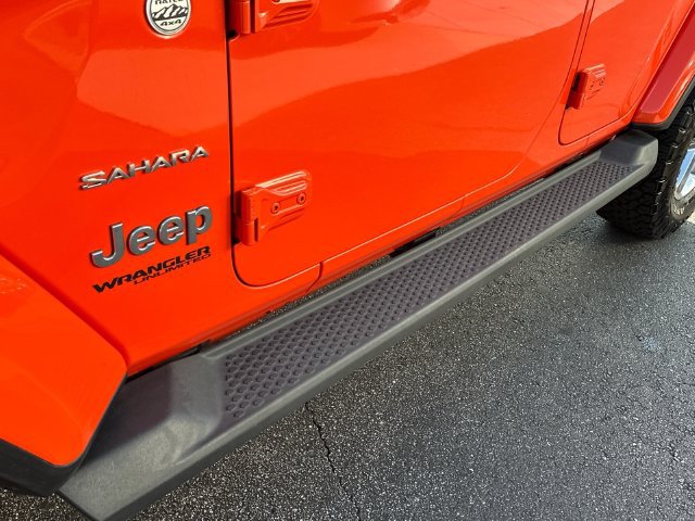 Used 2020 Jeep Wrangler Unlimited Sahara AWD/4WD image 12