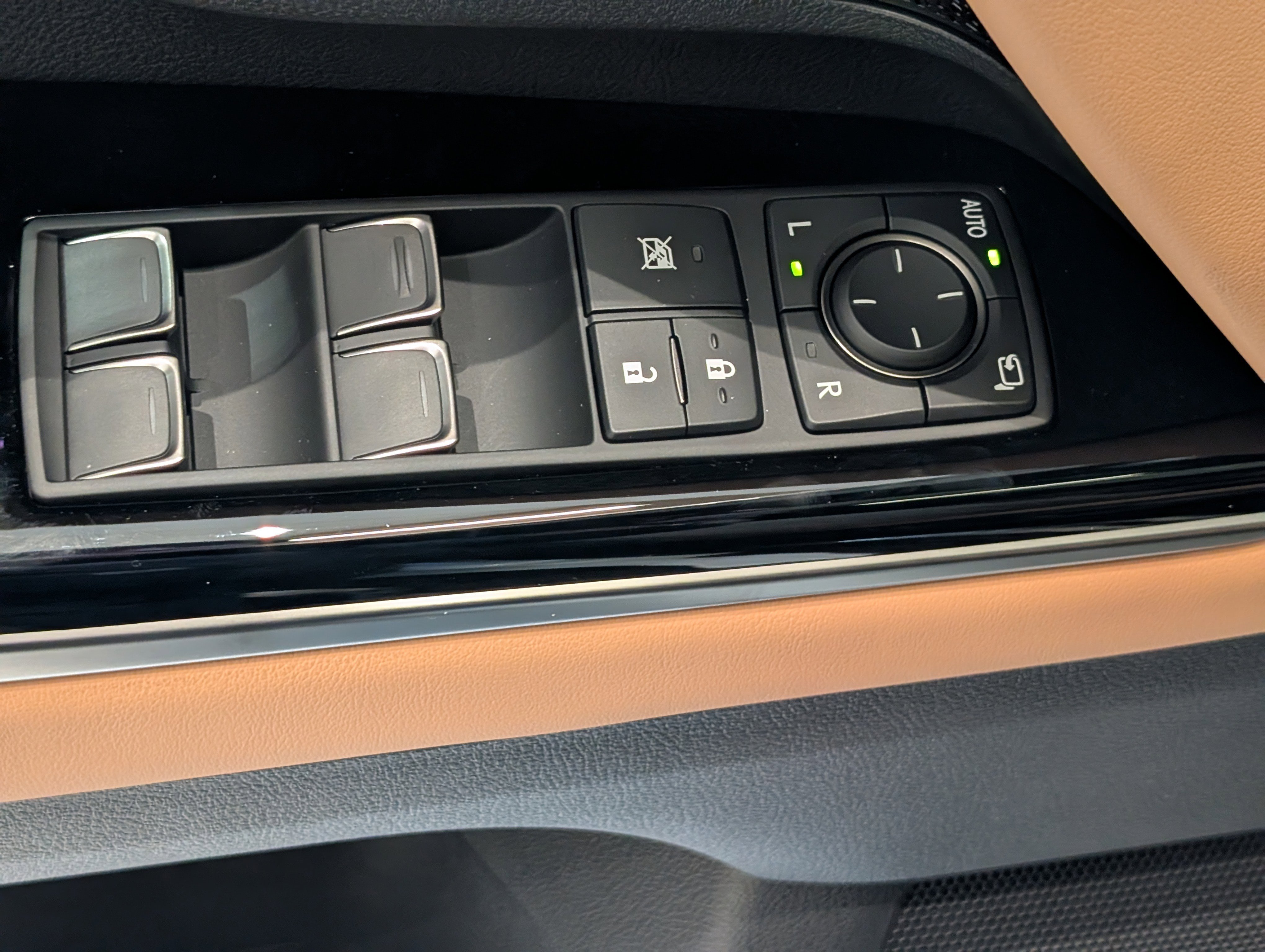 New 2026 Lexus LX 600 4WD w/ Luxury Package image 20