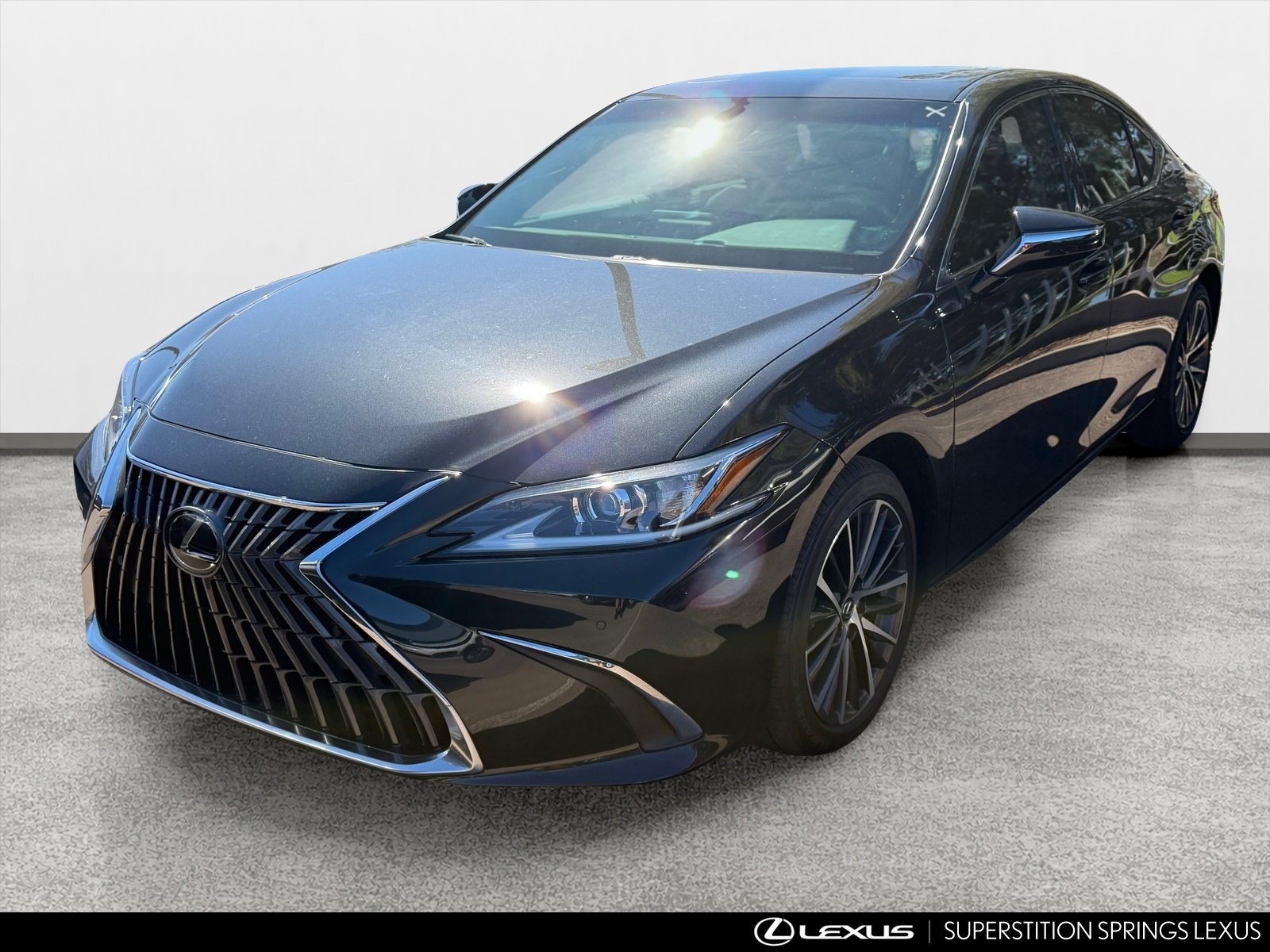 Used 2023 Lexus ES 300h w/ Premium Package FWD image 5