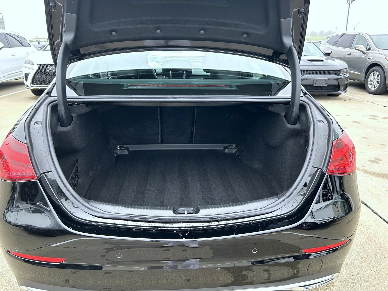 Used 2024 Mercedes-Benz C 300 Sedan image 21