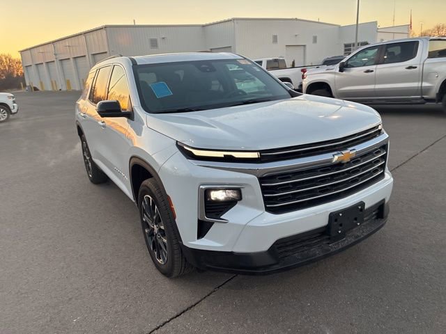 Used 2026 Chevrolet Traverse LT w/ Sun and Wheel Package image 5