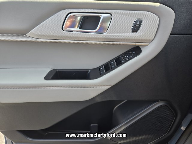 New 2026 Ford Explorer Active w/ Active Comfort Package AWD/4WD image 21