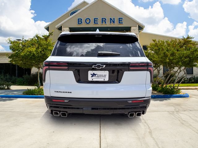 Used 2026 Chevrolet Traverse LT w/ Midnight/Sport Edition FWD image 4