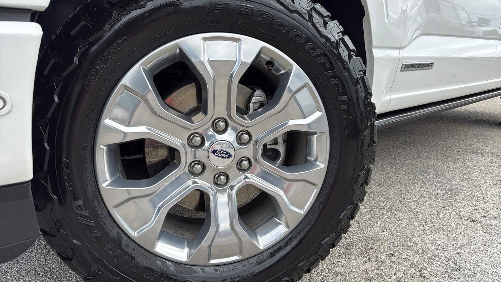 Certified 2023 Ford F150 Platinum w/ Equipment Group 701A High AWD/4WD image 9