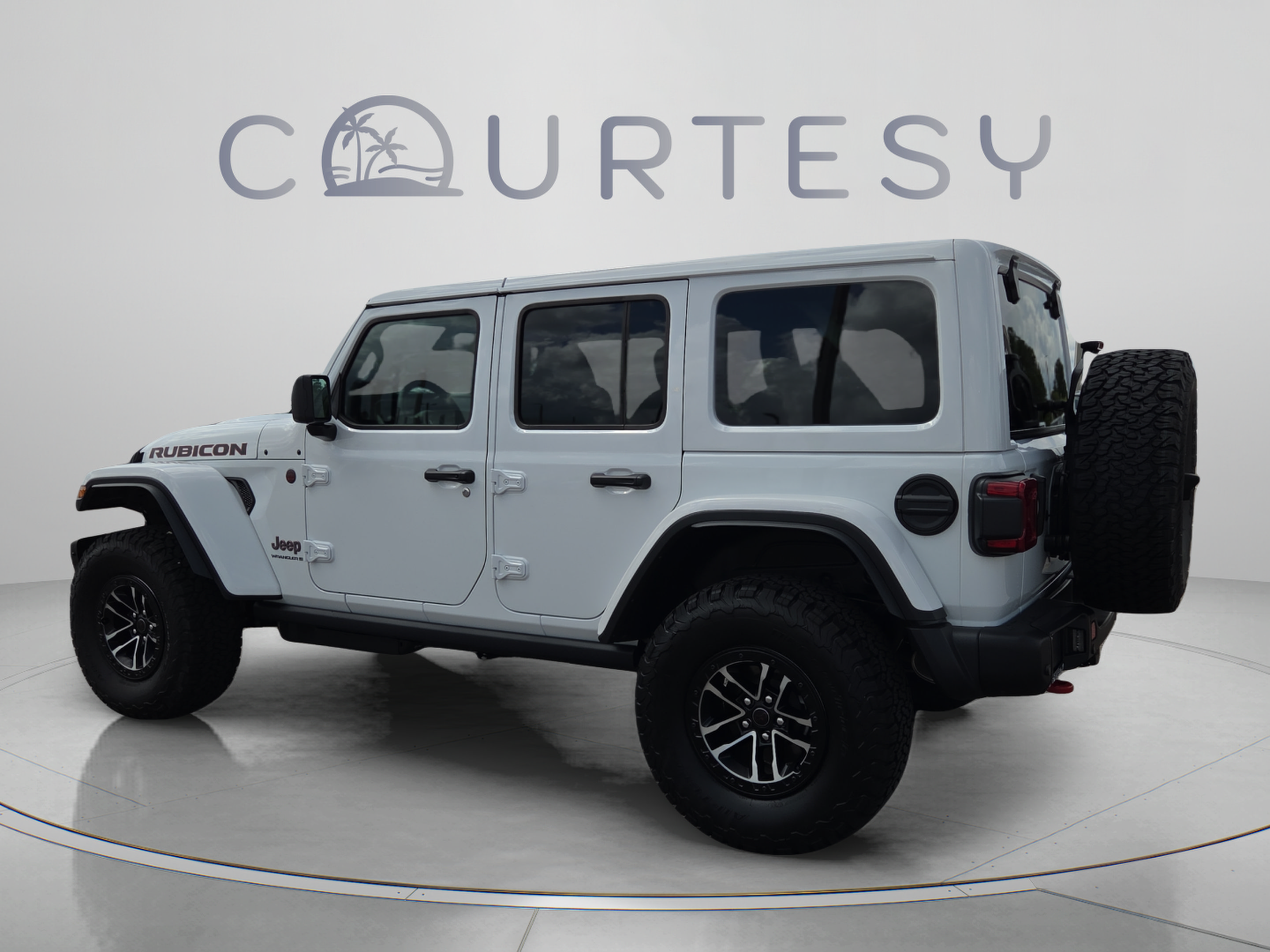 Used 2026 Jeep Wrangler Unlimited Rubicon AWD/4WD image 3