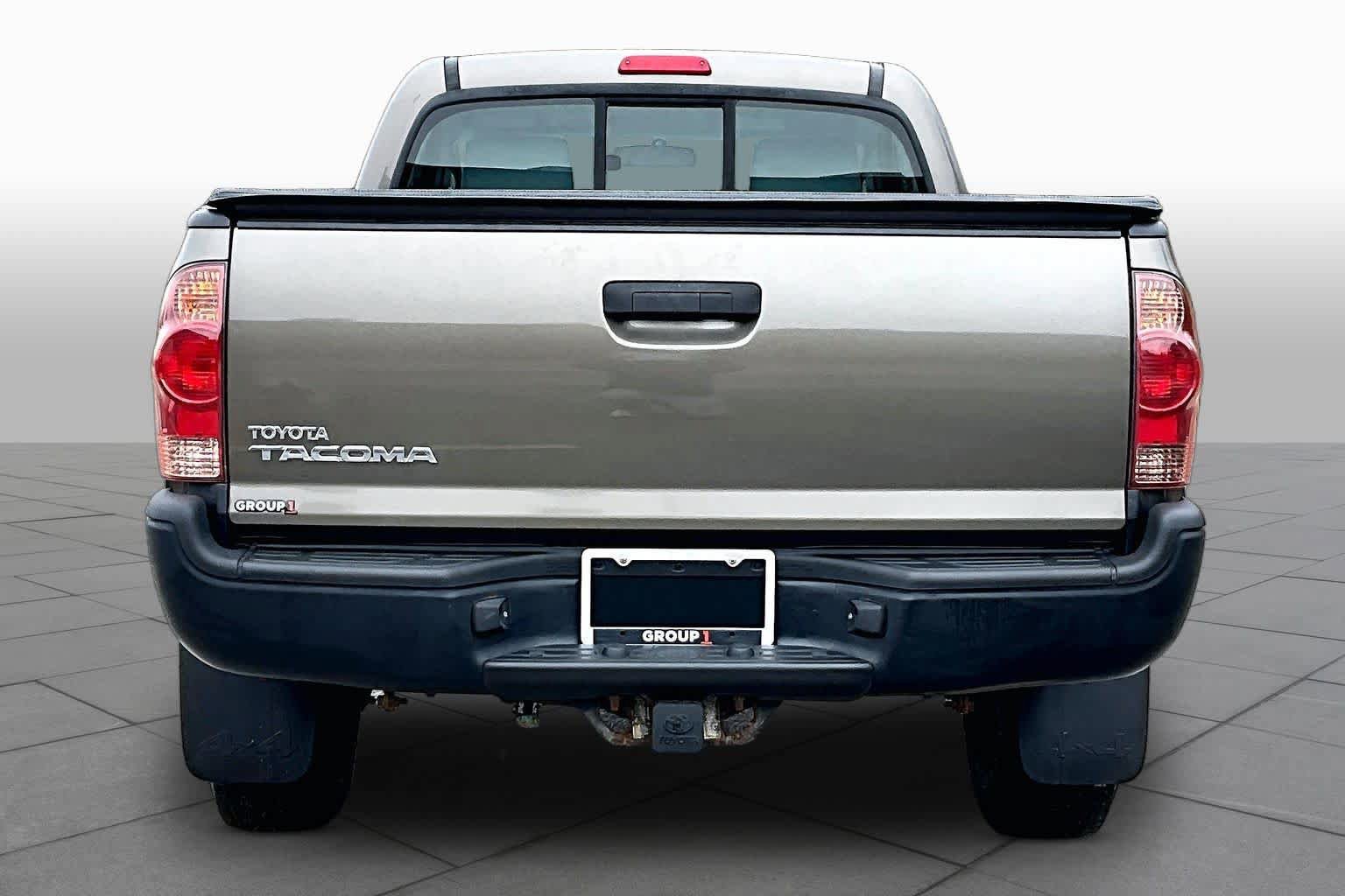 Used 2012 Toyota Tacoma 4x4 Regular Cab image 5