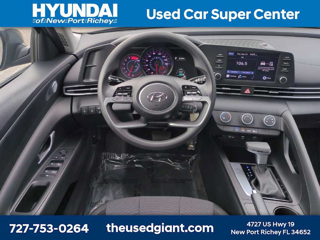 Certified 2023 Hyundai Elantra SE FWD image 15