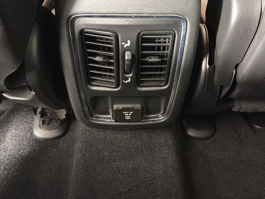 Used 2021 Jeep Grand Cherokee Laredo X AWD/4WD image 17