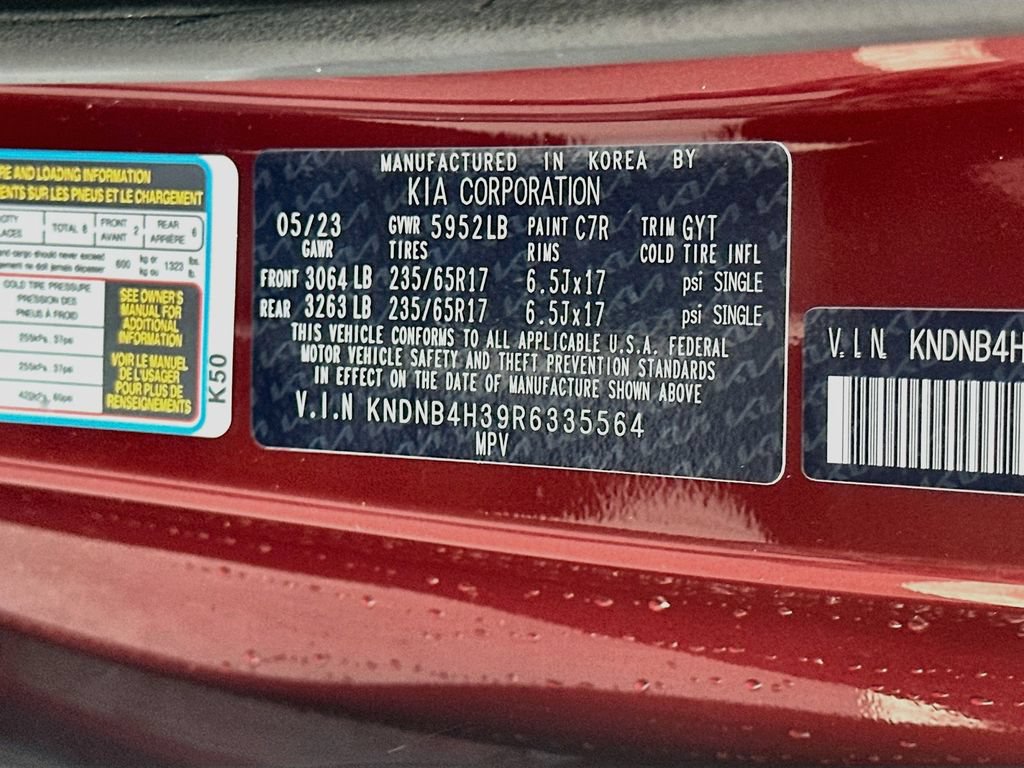 Certified 2024 Kia Carnival LX FWD image 31