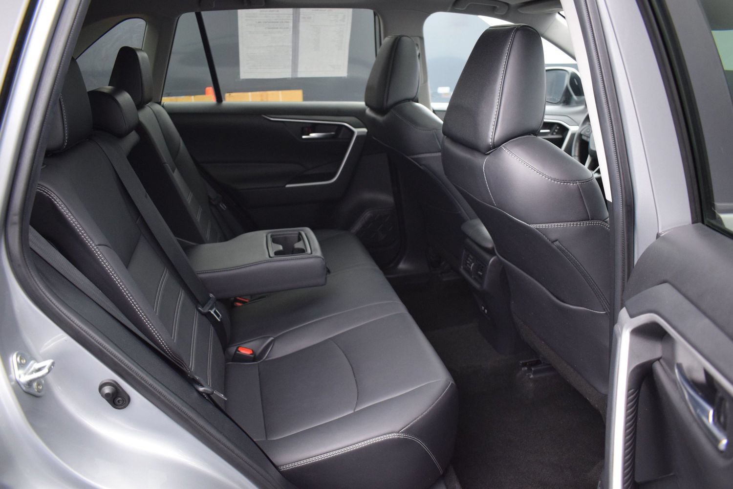 Used 2021 Toyota RAV4 XLE Premium AWD/4WD image 11