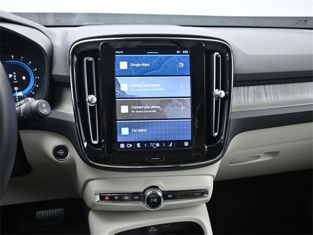 Used 2024 Volvo XC40 B5 Plus w/ Protection Package Premier image 11