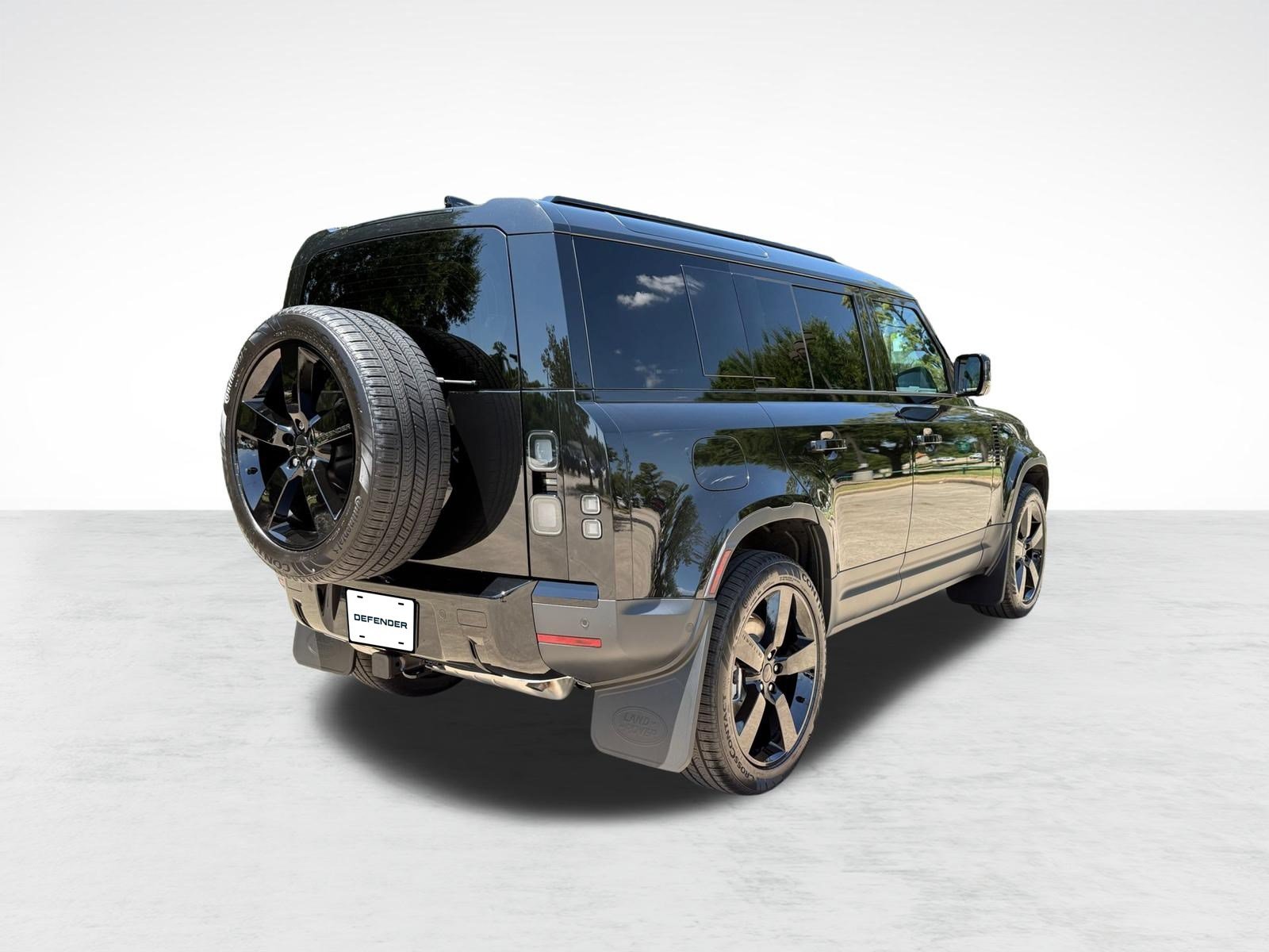New 2026 Land Rover Defender 110 S AWD/4WD image 8