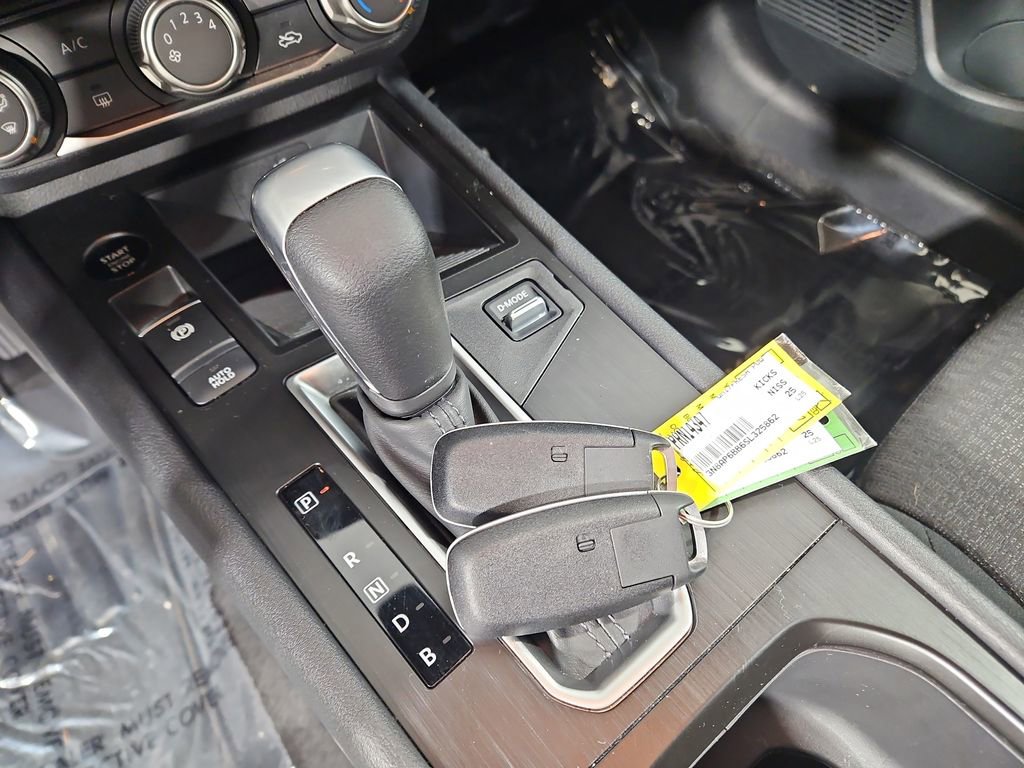 Certified 2025 Nissan Kicks S image 24