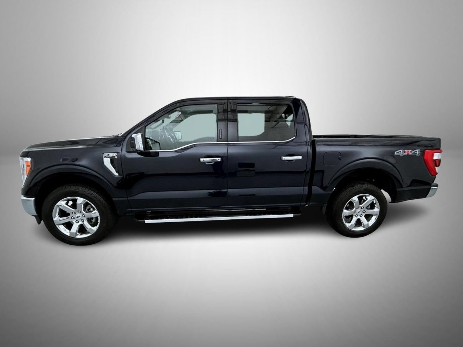 Used 2023 Ford F150 Lariat w/ Trailer Tow Package AWD/4WD image 8
