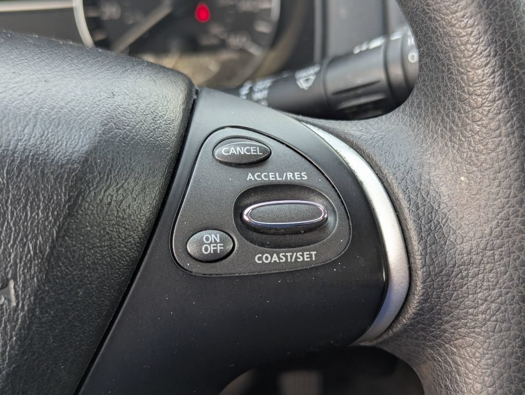 Used 2019 Nissan Pathfinder S FWD image 18