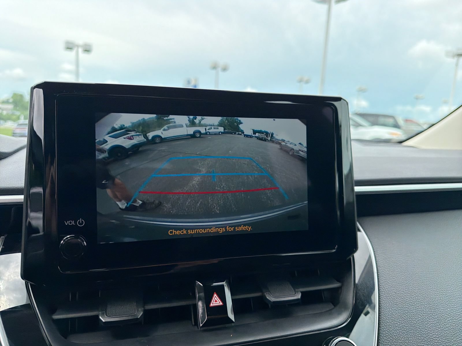 Used 2025 Toyota Corolla LE FWD image 35