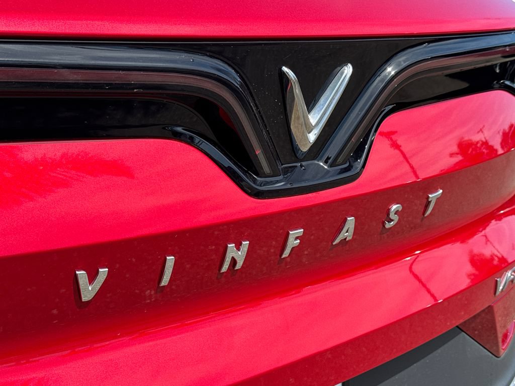 New 2025 VinFast VF 8 Eco AWD/4WD image 10