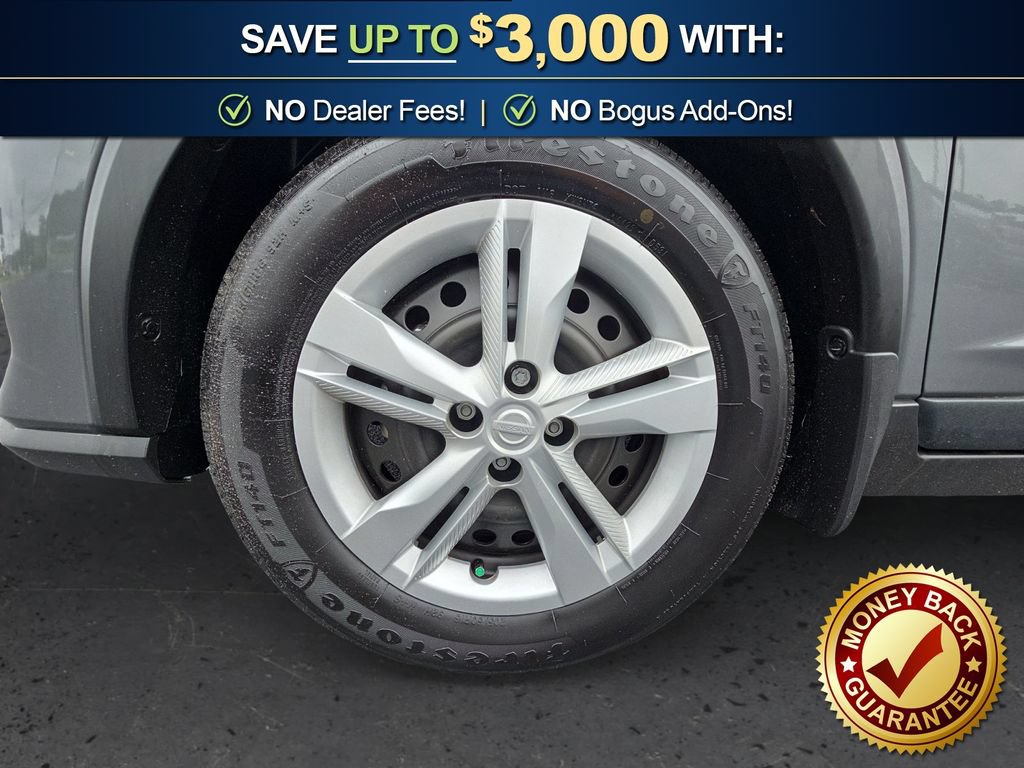 Used 2025 Nissan Kicks Play S FWD image 13