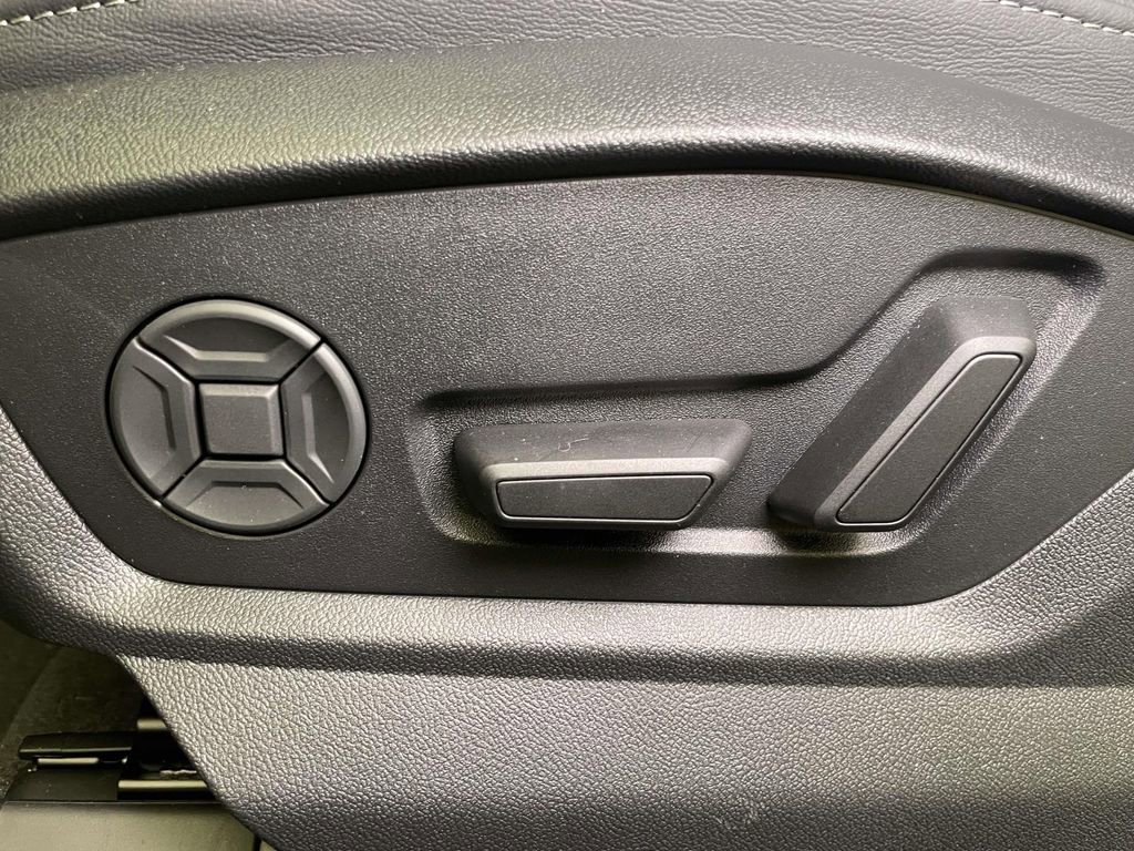 New 2026 Audi Q8 Premium Plus image 17