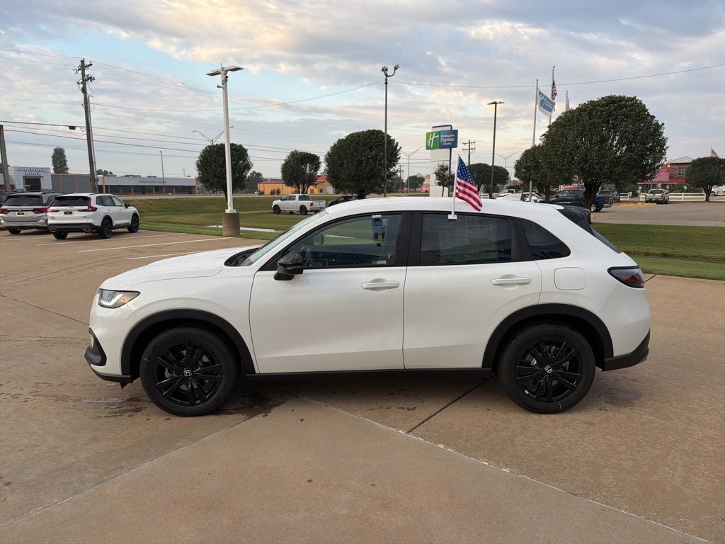 New 2026 Honda HR-V Sport image 5