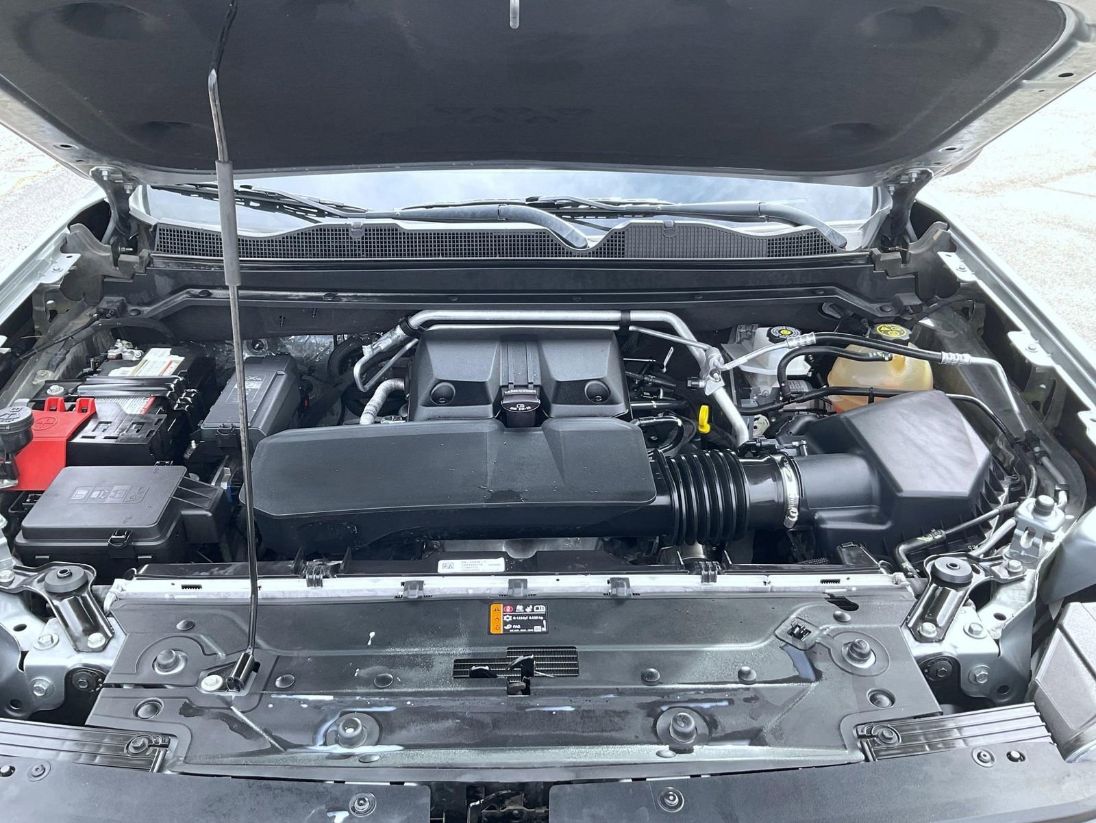 Certified 2023 GMC Canyon AT4 w/ AT4 Premium Package AWD/4WD image 5