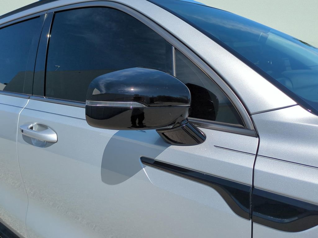 Used 2021 Kia Sorento SX image 11