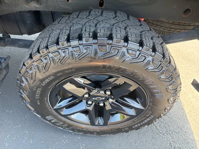 Certified 2023 Chevrolet Silverado 1500 Custom Trail Boss AWD/4WD image 22