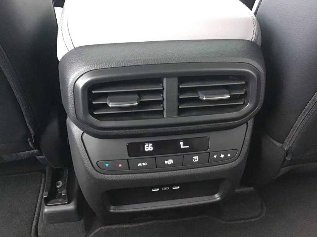 Used 2025 Honda Pilot EX-L image 18