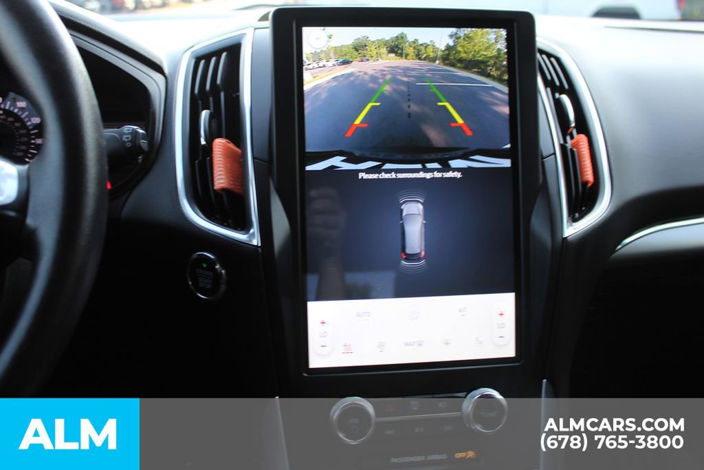 Used 2024 Ford Edge Titanium image 34
