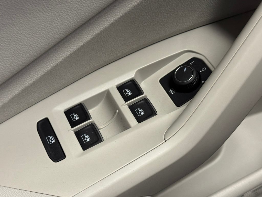 Certified 2024 Volkswagen Jetta S FWD image 16