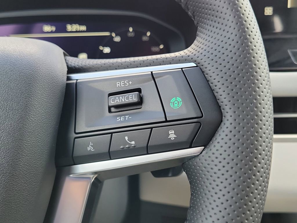 New 2025 Mitsubishi Outlander SE image 18