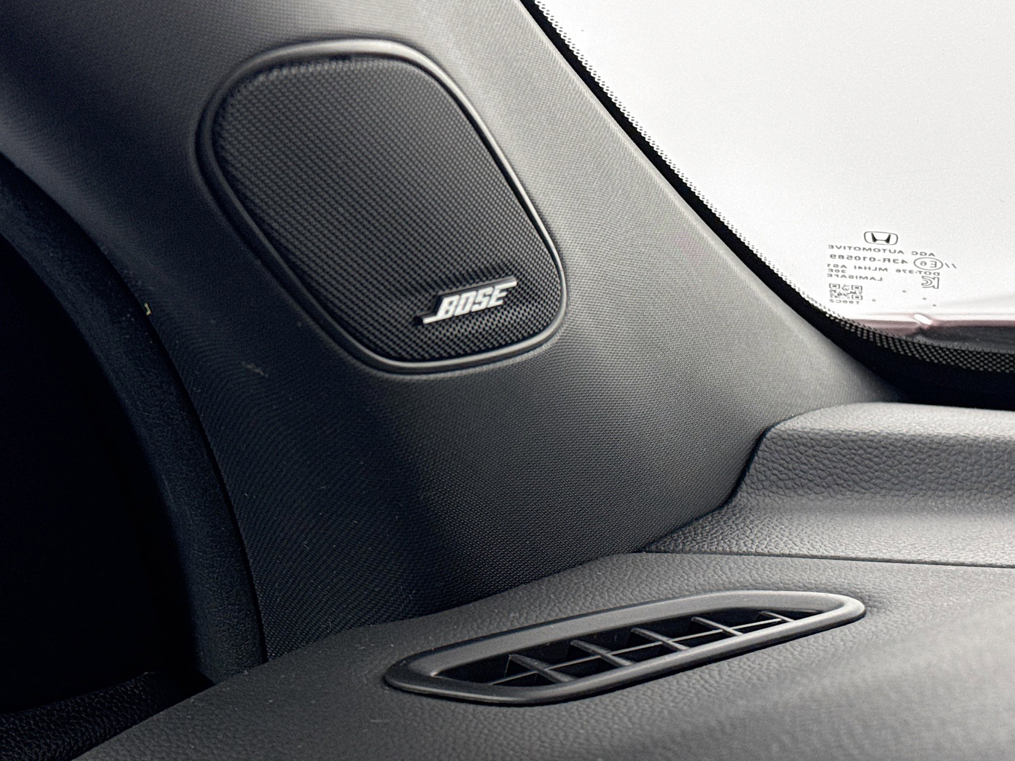 Certified 2025 Honda Pilot Black Edition image 19