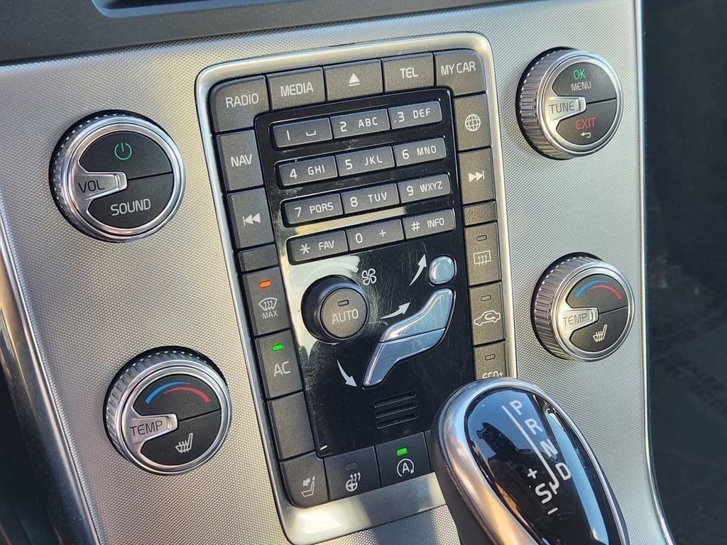 Used 2018 Volvo S60 T5 Dynamic w/ Protection Package image 11