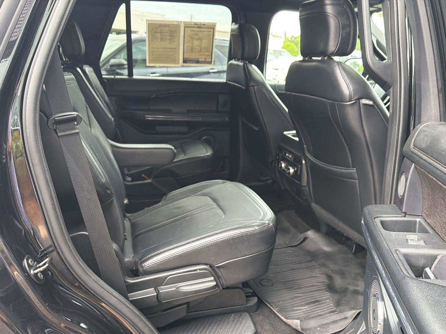 Used 2019 Ford Expedition Limited w/ Special Edition Package AWD/4WD image 14