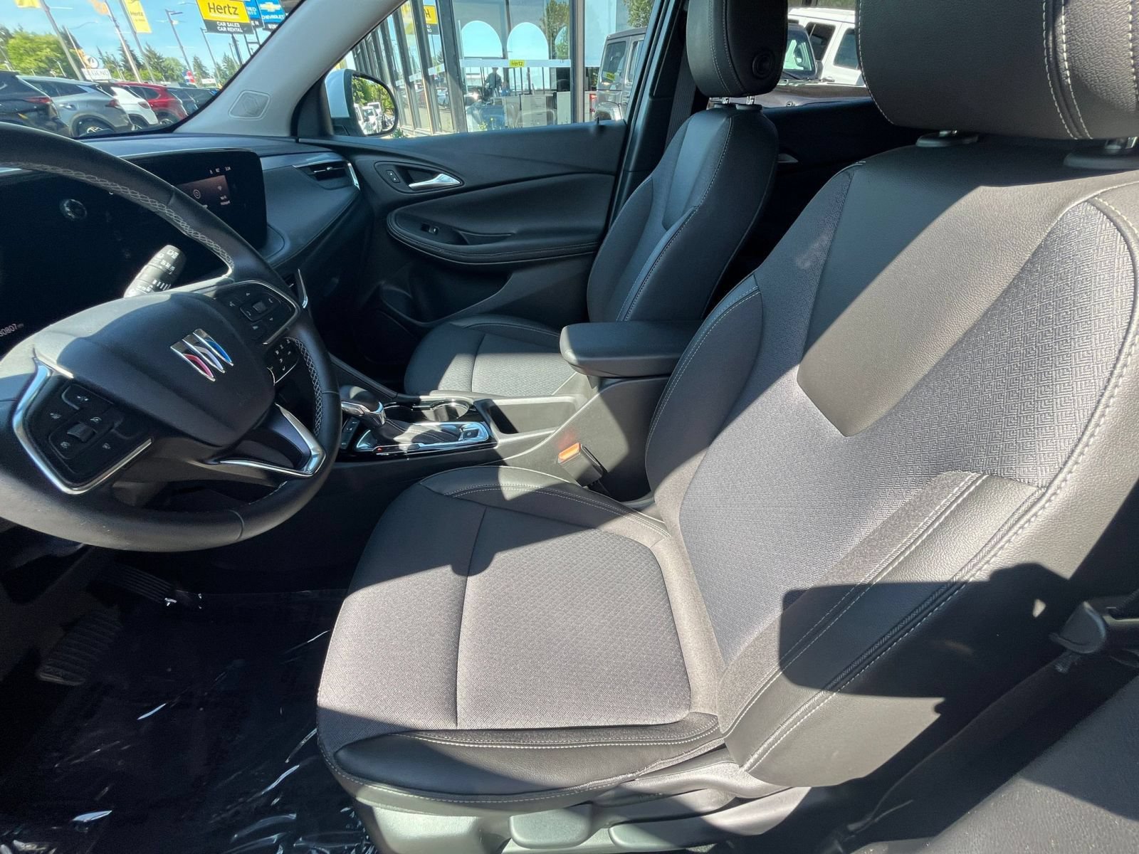 Used 2025 Buick Encore GX Preferred FWD image 27