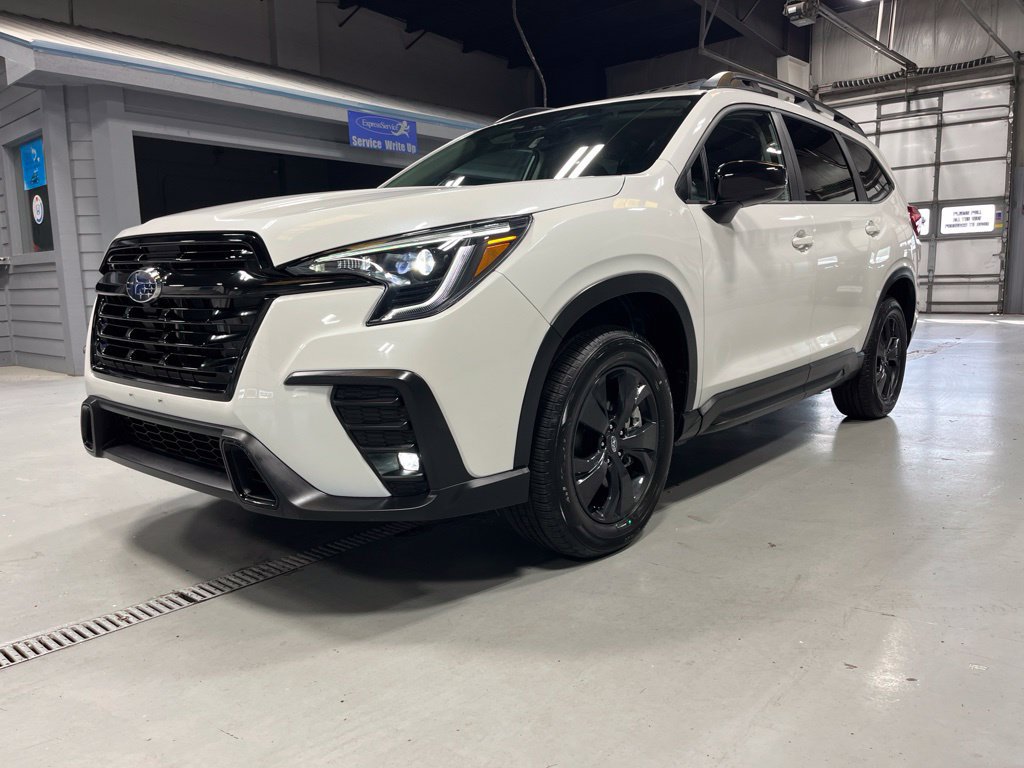 Used 2026 Subaru Ascent Premium AWD/4WD image 3