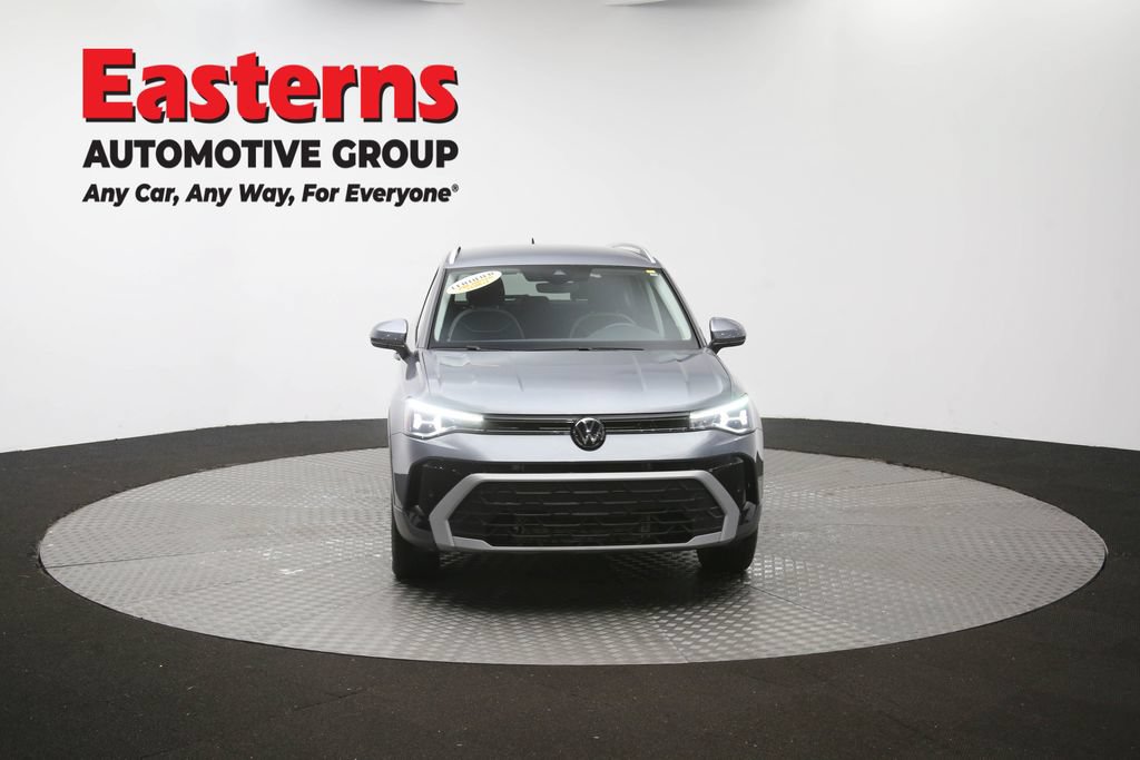 Used 2025 Volkswagen Taos SE AWD/4WD image 50