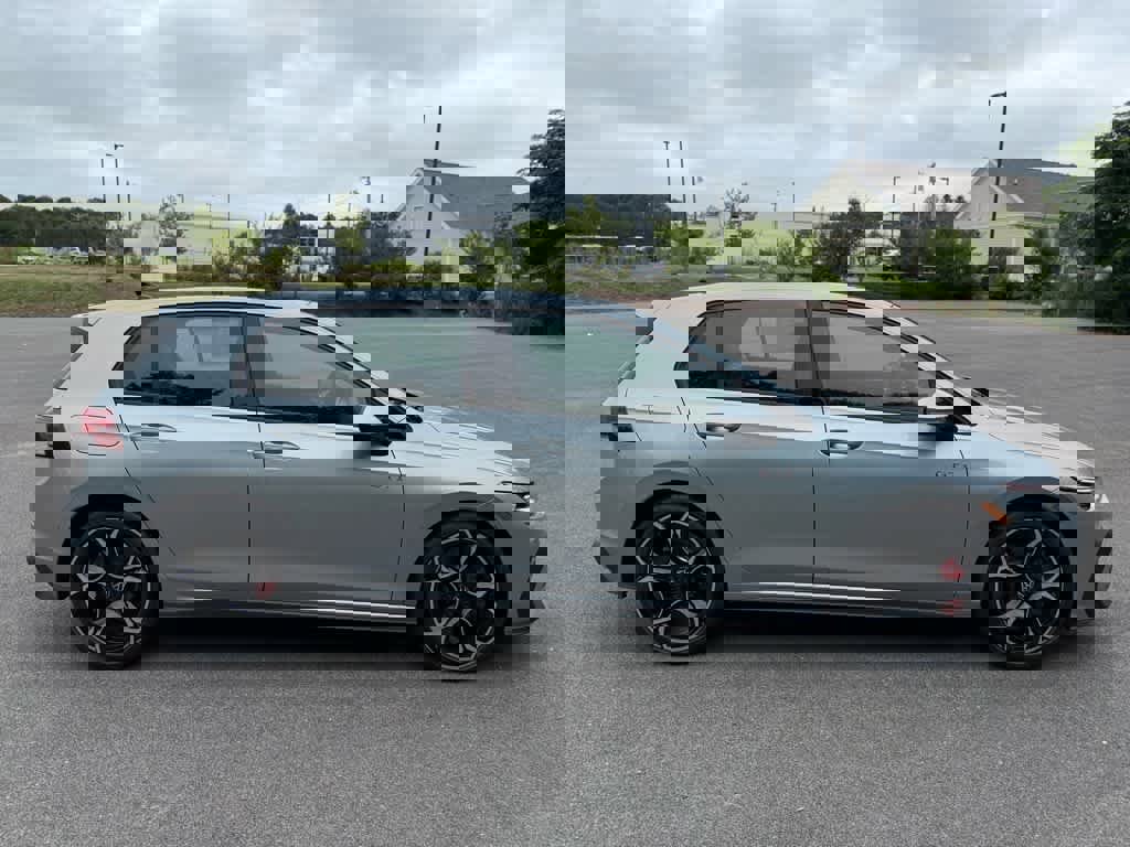 New 2025 Volkswagen GTI Autobahn image 8