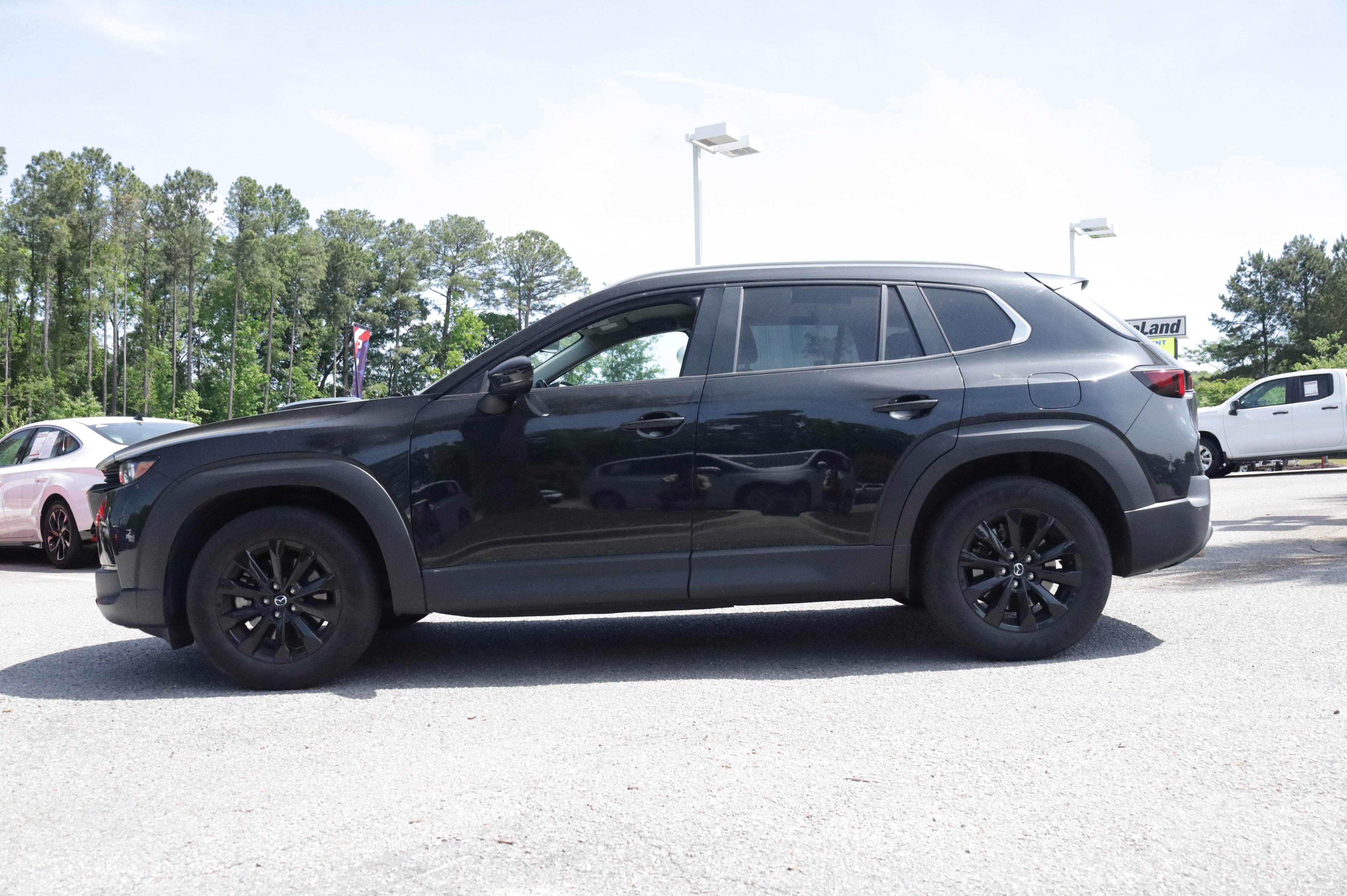 Used 2025 MAZDA CX-50 AWD 2.5 S w/ Preferred Package image 2