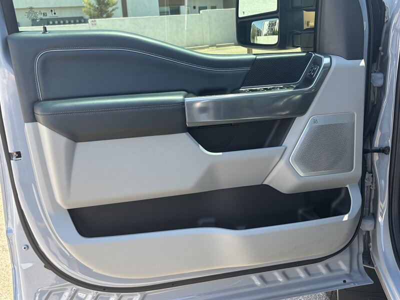 Used 2024 Ford F250 Limited AWD/4WD image 15