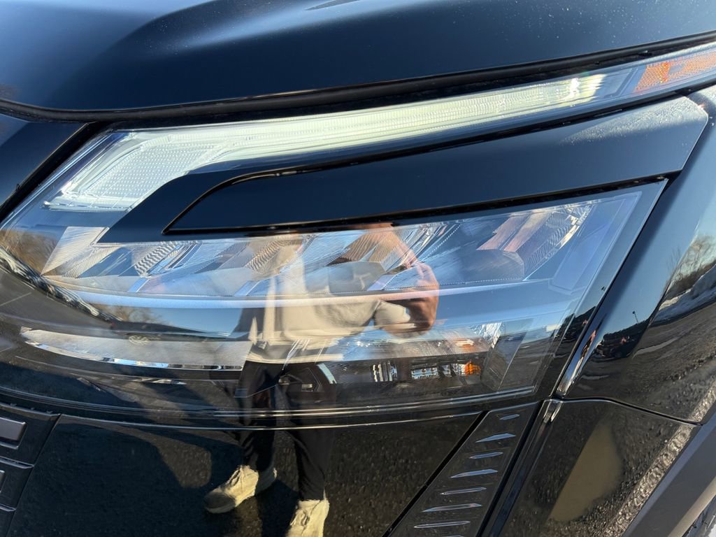 New 2026 Nissan Pathfinder SV image 22