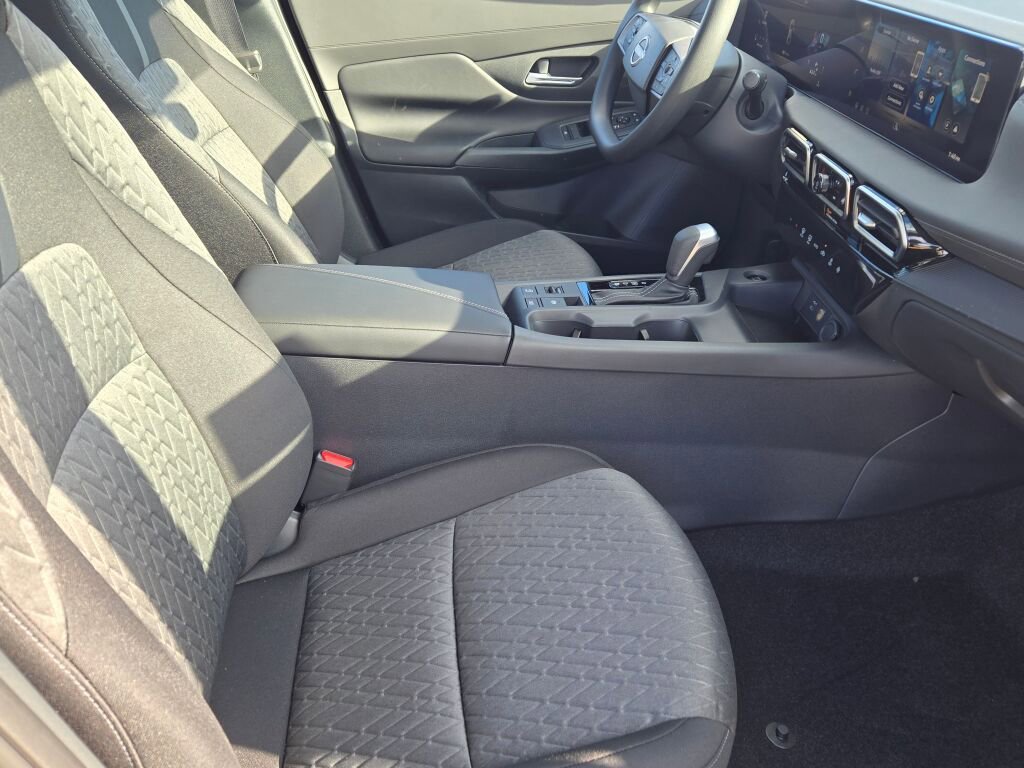 New 2026 Nissan Sentra SV w/ Floor Mat Package FWD image 6